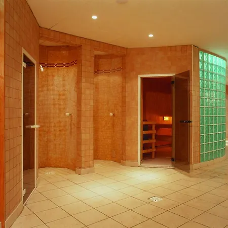 Camden Court דבלין
