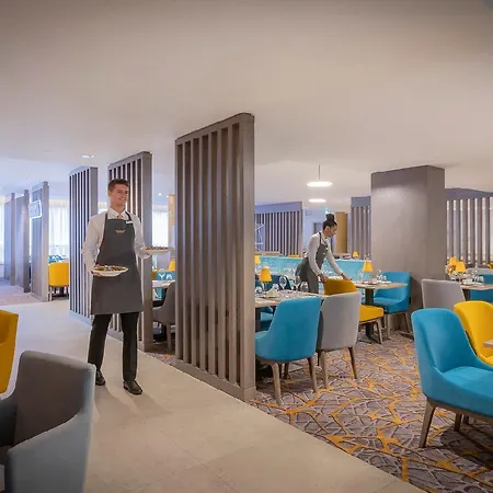 Hotel Maldron Parnell Square 4*