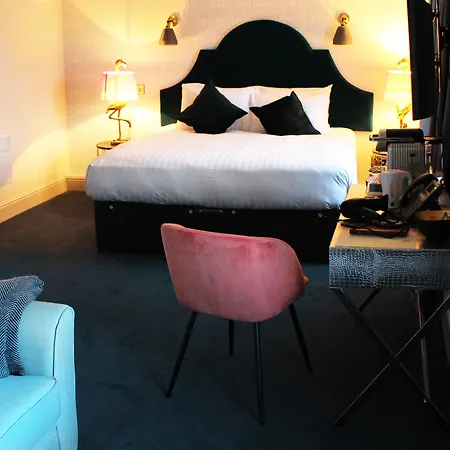 House Hotel 3*