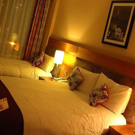 Maldron Parnell Square Hotel 4*
