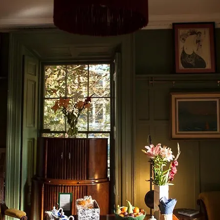 The Historical Harcourt Guest house *