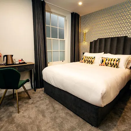 The Ferryman Townhouse فندق 2*