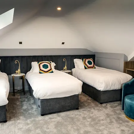 فندق The Ferryman Townhouse 2*