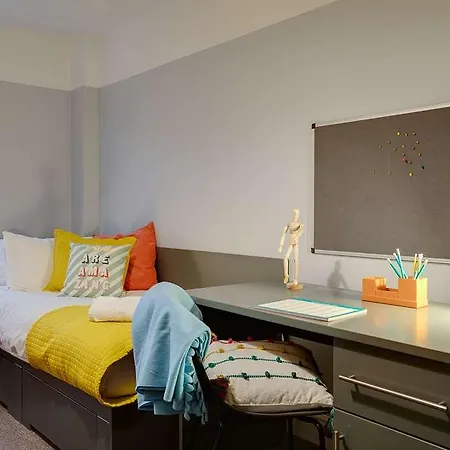 Hotel Griffith Halls Of