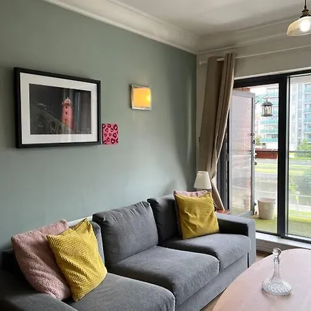 Stylish Flat With River View Apartament