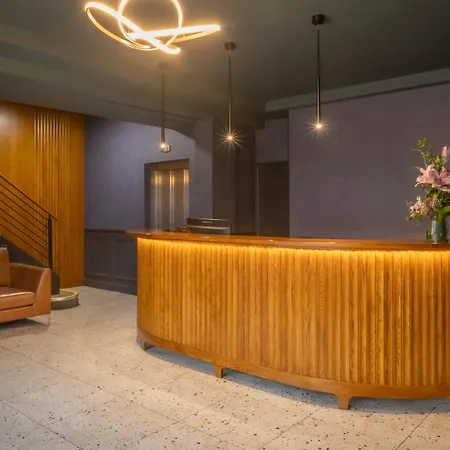 Fitzsimons Temple Bar Hotel Dublin