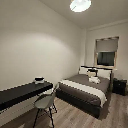 Apartmán Spacious And Cosy House