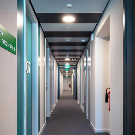 Hostal Clink I Lar