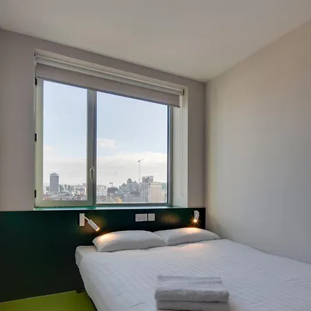 Hostal Clink I Lar