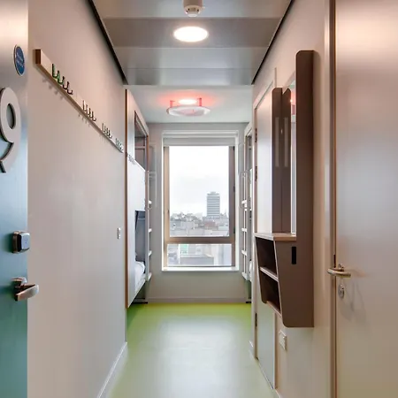 Clink I Lar Hostal
