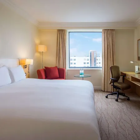 Hilton Dublin Airport Hotel 4*