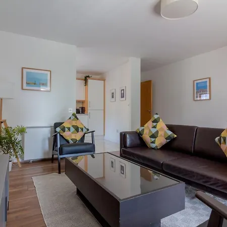 Апартаменты Guestready - Modern By Pheonix Park *