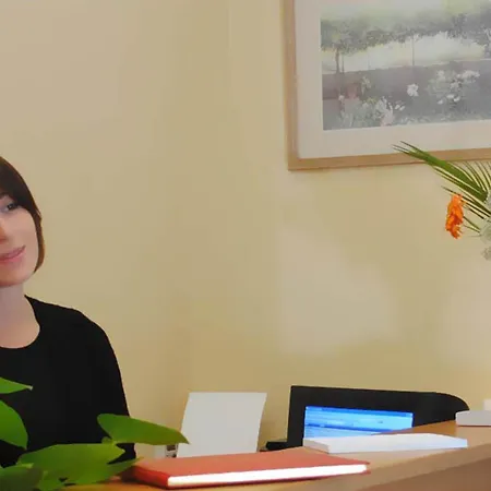Baggot Court Townhouse Hotel Dublin