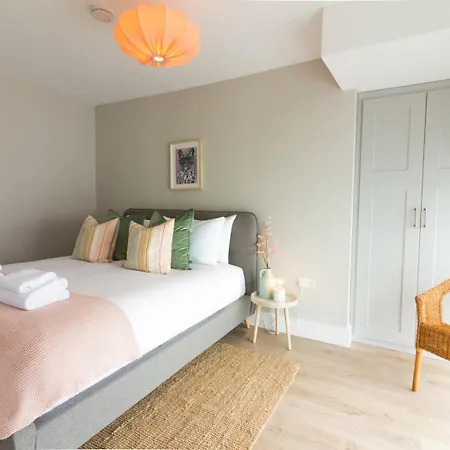 Guestready - Encantando O 2br No Newmarket Hall Апартаменты *