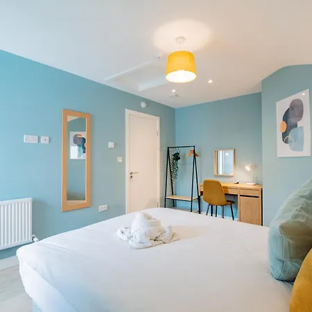 Дом отдыха The Large Group House -sleeps 21