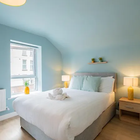 Дом отдыха The Large Group House -sleeps 21 *