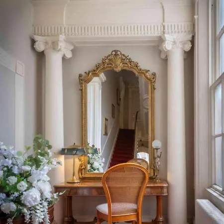 Hotel Albany House Dublin