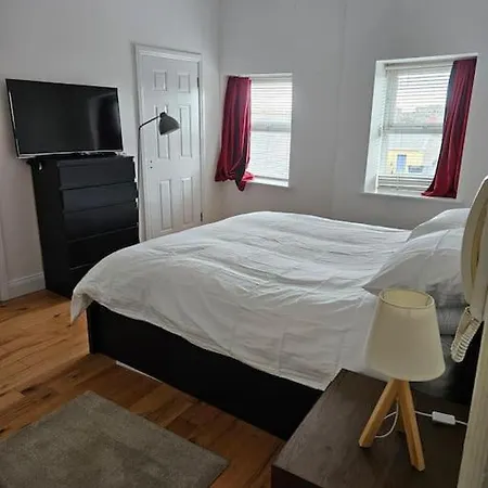 Spacious 3-bedroom In Vibrant 8 ダブリン