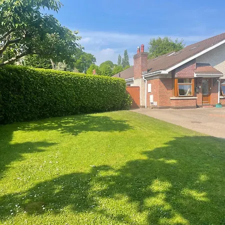 Ferienhaus Large 5 Bedroom In Shankill South *