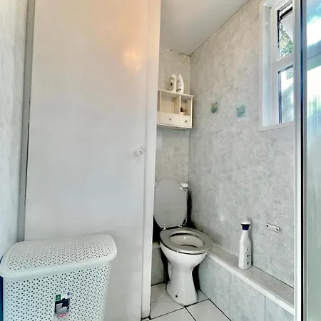 In House - 1-spacious Modern Duplex 2b2b * ダブリン