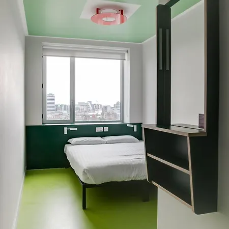 Clink I Lar Hostal *