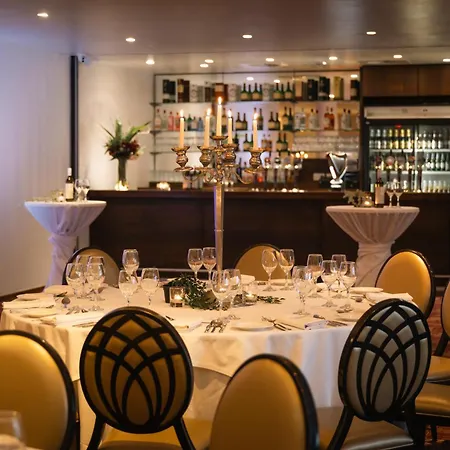 Louis Fitzgerald Hotel 4*