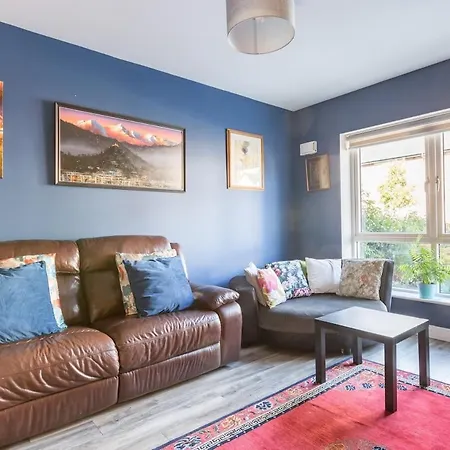 4-bed House Close To Airport, & Beaches 別荘 ダブリン