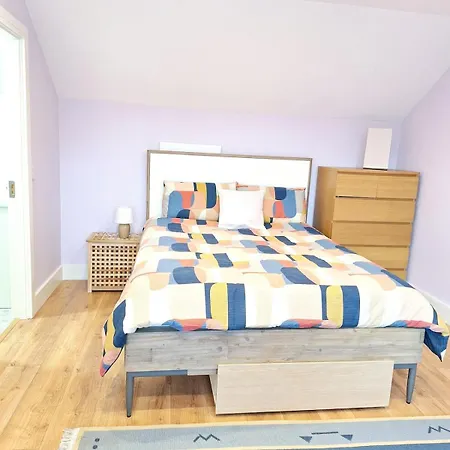 4-bed House Close To Airport, & Beaches ダブリン