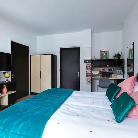 Apartment Yugo Dominick Place *