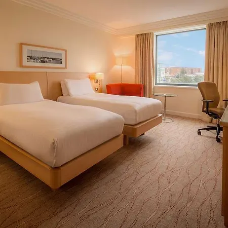 Hilton Dublin Airport Hotel 4*