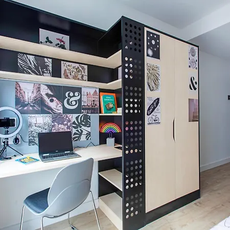 Yugo Dominick Place Apartment *