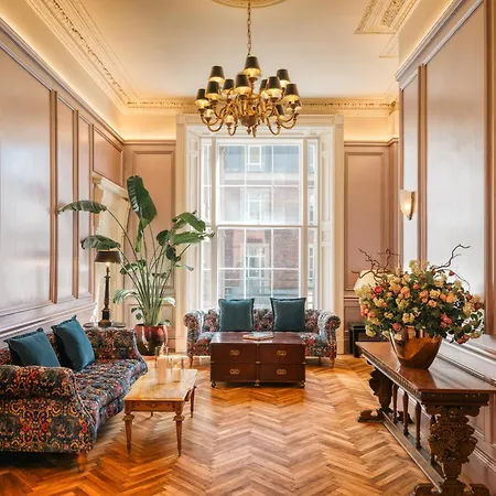 Albany House 3*