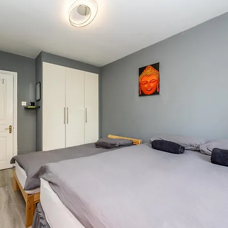 公寓 Cosy 2-bedroom Near Airport 都柏林