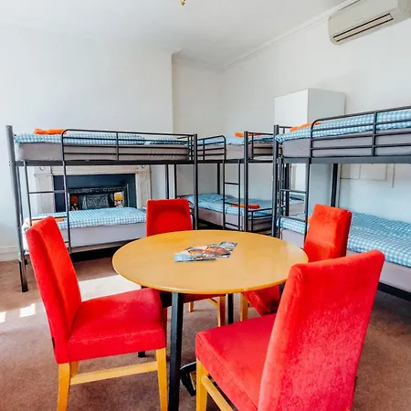 Herberg Eden Quay Private *