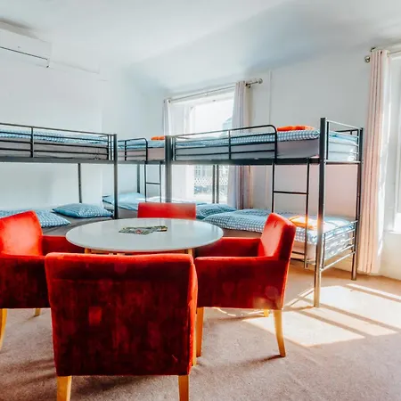 بيت ريفي Eden Quay Private دبلن