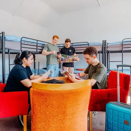بيت ريفي Eden Quay Private دبلن