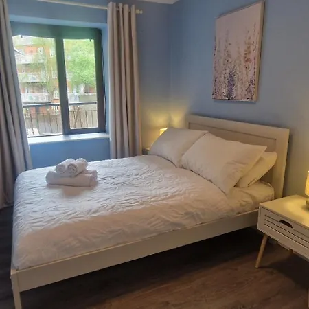 Upgraded & Slick 2bd Heart Of At Christchurch * Дублин