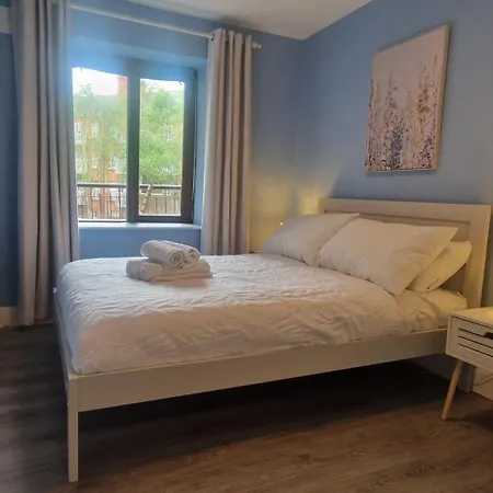 Upgraded & Slick 2bd Heart Of At Christchurch Апартаменты *