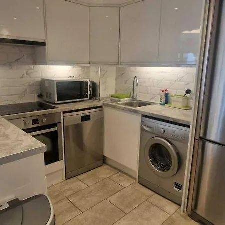 Апартаменты Upgraded & Slick 2bd Heart Of At Christchurch