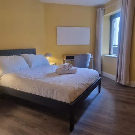 Апартаменты Upgraded & Slick 2bd Heart Of At Christchurch