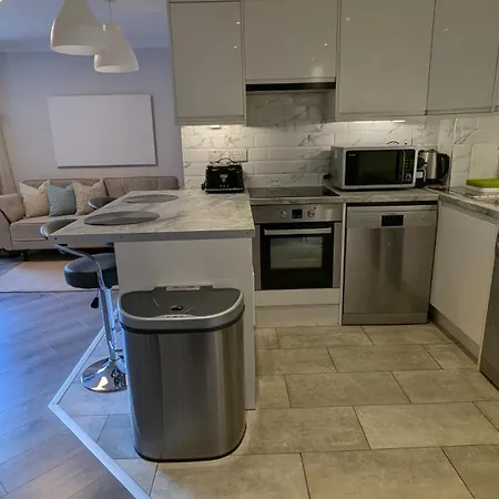 Upgraded & Slick 2bd Heart Of At Christchurch Апартаменты *