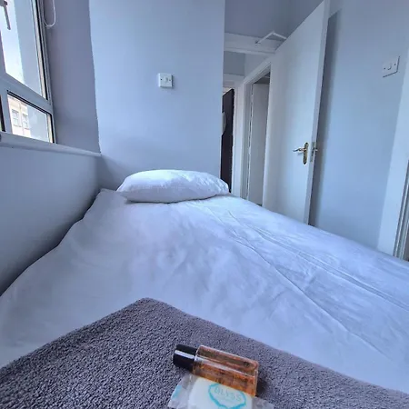 Temple Bar 3 Bedroom 2 Bathroom 더블린