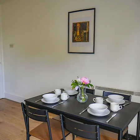 Apartamento Comfortable 2-bedroom Near Airport Dublin