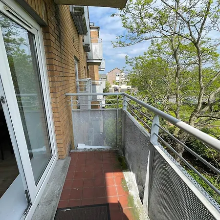 Apartamento Comfortable 2-bedroom Near Airport *