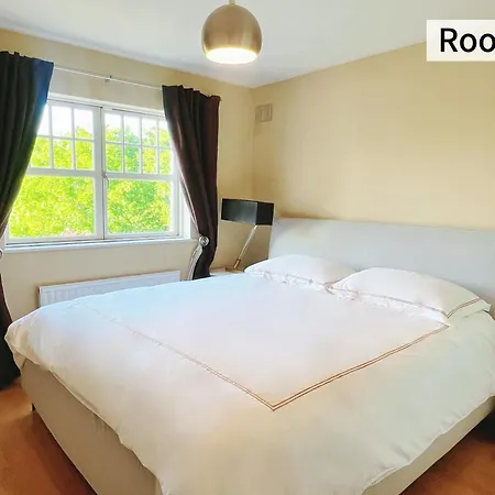 Peaceful With Garden & Creek - New Cozy Accommodatie bij particulieren