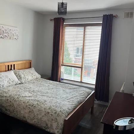 Bright Spacious דירה