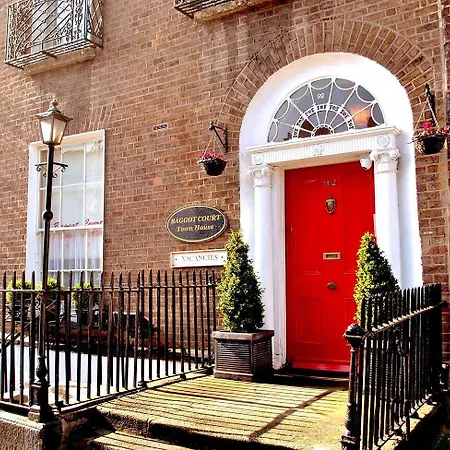 Baggot Court Townhouse Hotel
