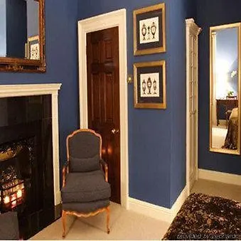 Townhouse On The Hotel