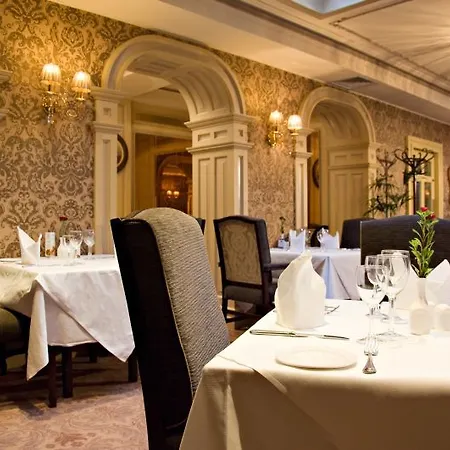 Buswells 3* Dublin