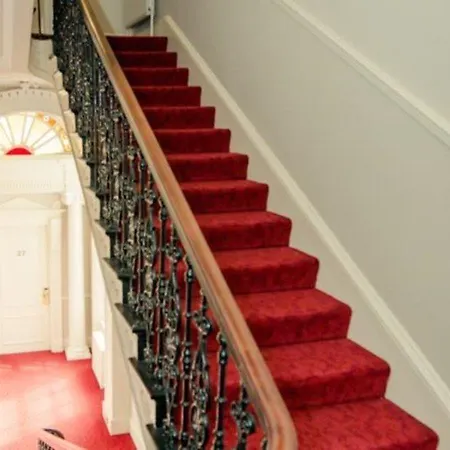 Hotel Albany House